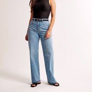 Abercrombie & Fitch - Curve Love High Rise 90s Relaxed Jean